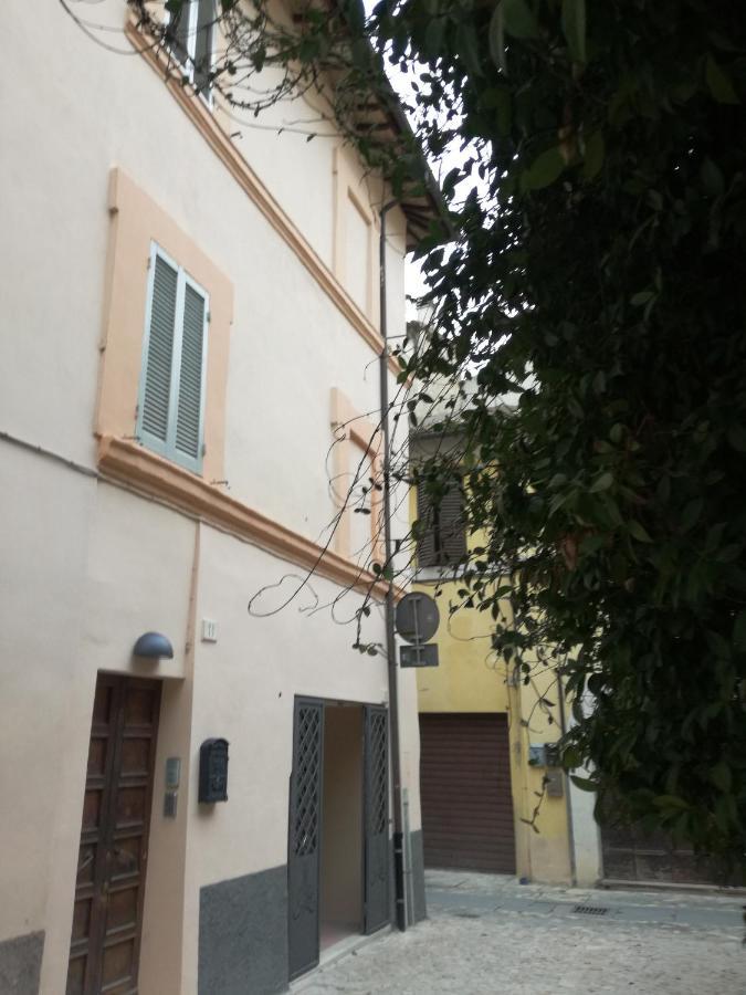 פוליניו B&B Casa Lilli מראה חיצוני תמונה