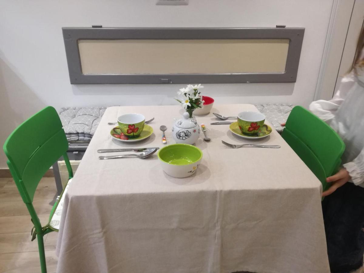 פוליניו B&B Casa Lilli מראה חיצוני תמונה